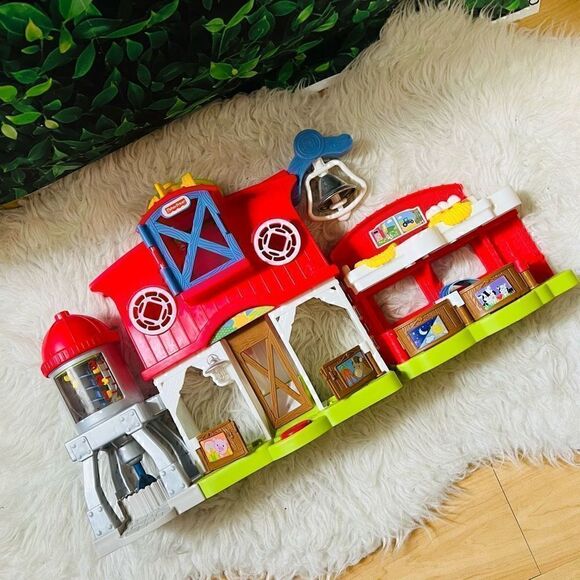 Fisher Price Little People Caring For Animals Musical Farm Barn Bundle Lo - Picture 1 of 12